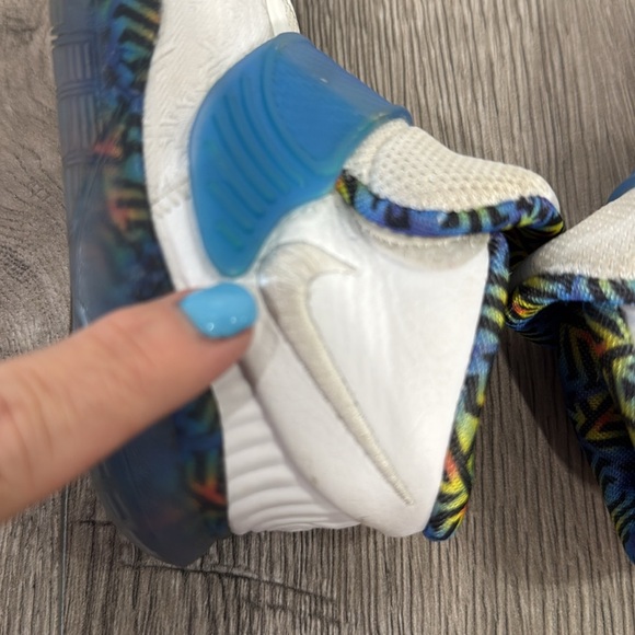 Toddler Nike KYRIE Size‎ 6c - Picture 9 of 10